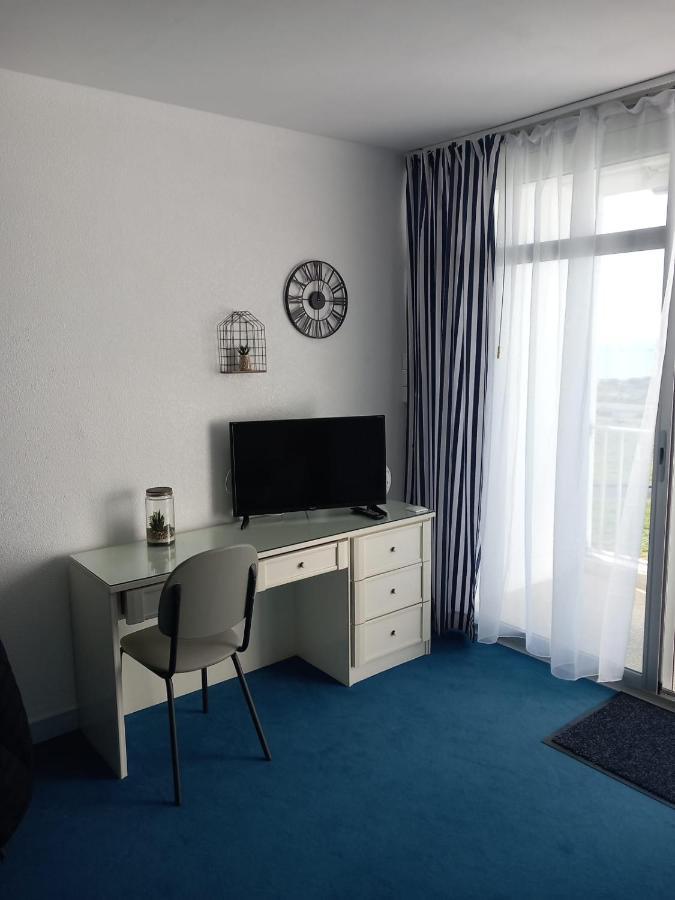 Grand Studio Vue Mer Dans Residence Des 3 Iles Pres De La Thalasso 퀴베론 외부 사진